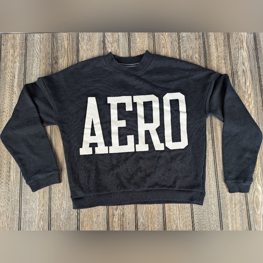 Aeropostale Large Short Crewneck Sweatshirt Black/White Spellout